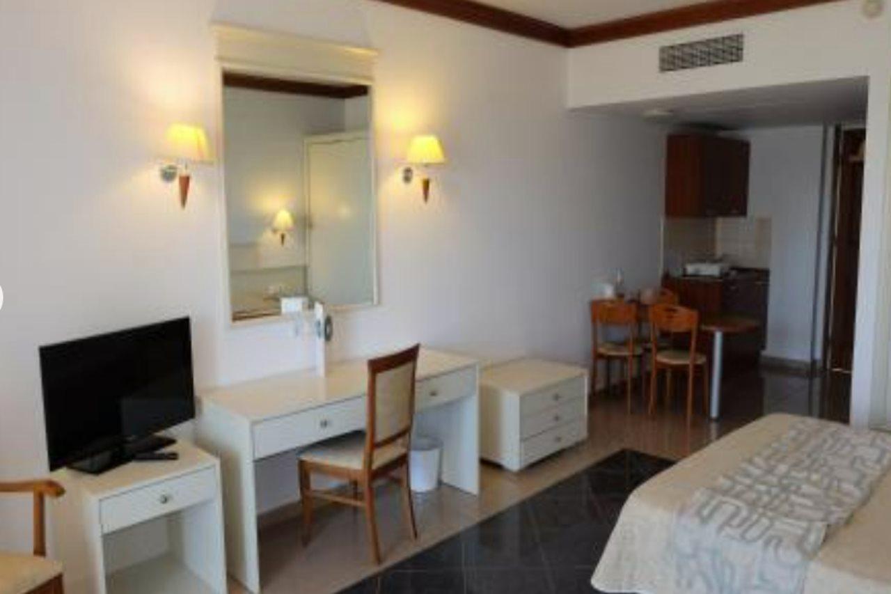 Kipriotis Maris Suites Psalidi  Extérieur photo