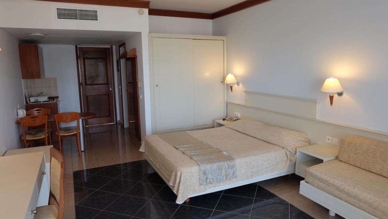Kipriotis Maris Suites Psalidi  Extérieur photo